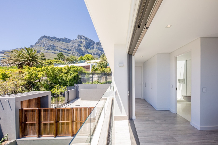 6 Bedroom Property for Sale in Camps Bay Western Cape